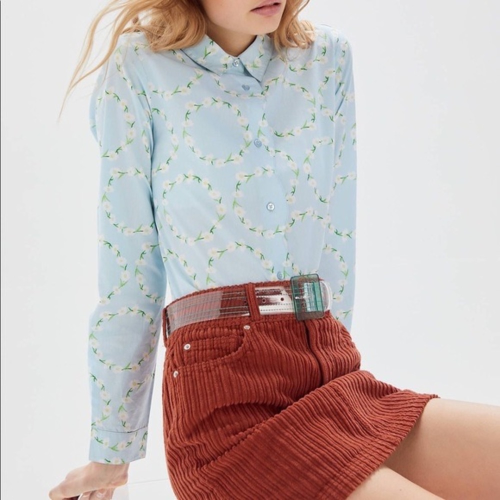 Urban Outfitters Blue Floral Scalloped Placket Button Down Blouse M